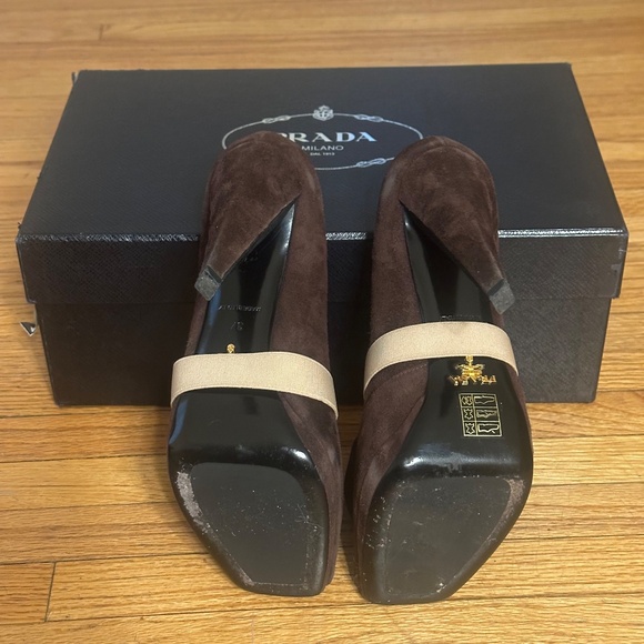 Prada Suede Pumps - Picture 5 of 5